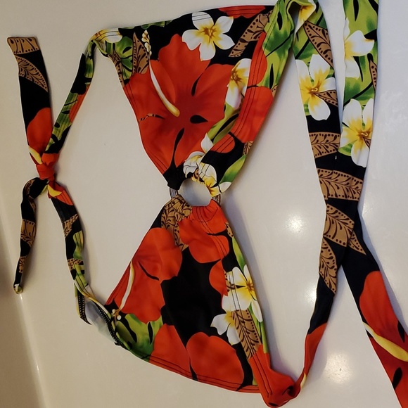 Beach Bay Bikini - Picture 7 of 8